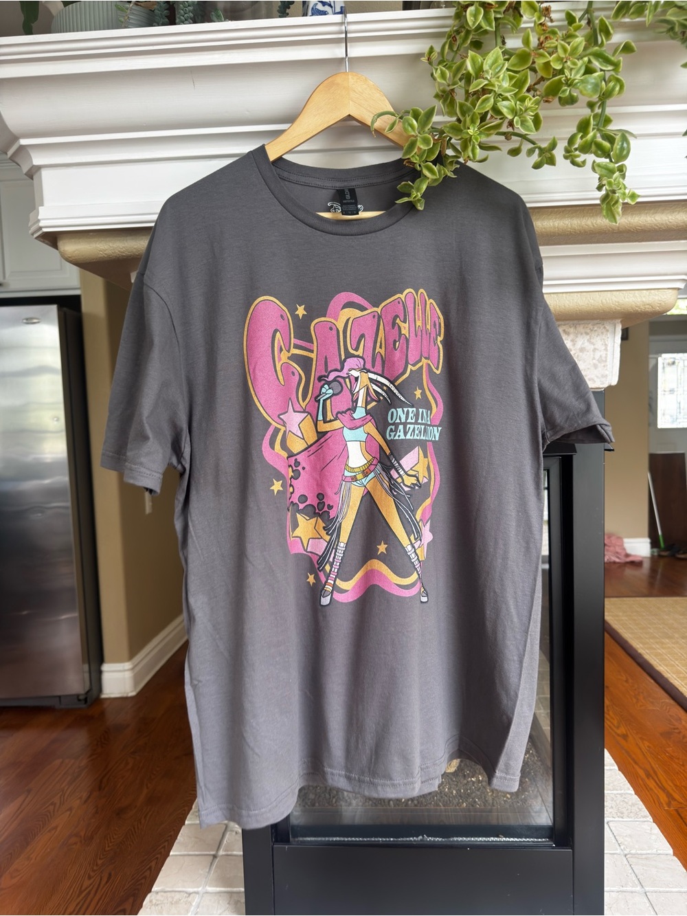 New Disney Zootopia "Gazelle" T Shirt Disneydad Disneyland XL
